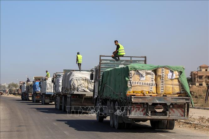 Xung đột Hamas - Israel: Mở cửa khẩu phía Bắc Gaza cho xe cứu trợ